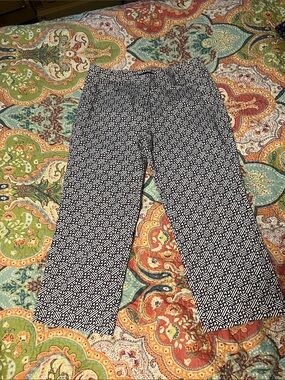 Talbots Purple and White Patterned Cropped Pants